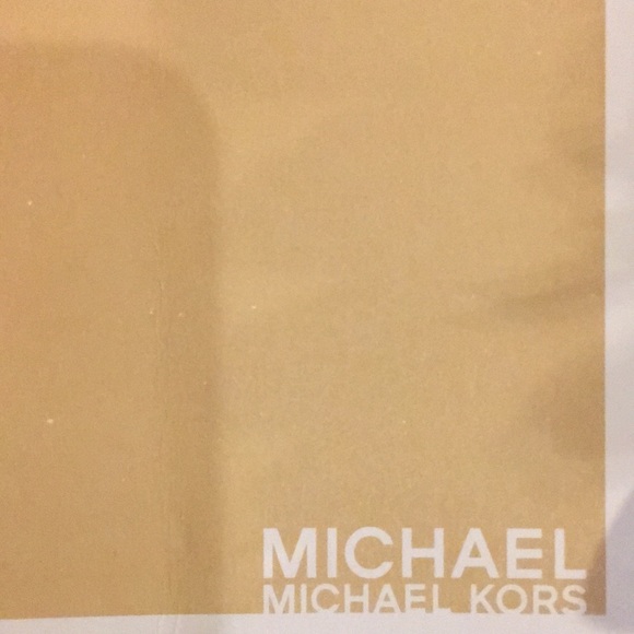 Red Michael Kors purse - Picture 12 of 12